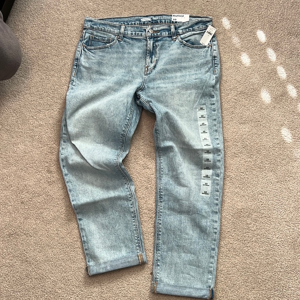 NWT old Navy mid rise boyfriend jeans
